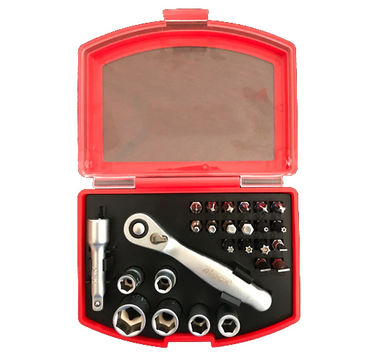 26PC Screwdriver Bit And Socket Set