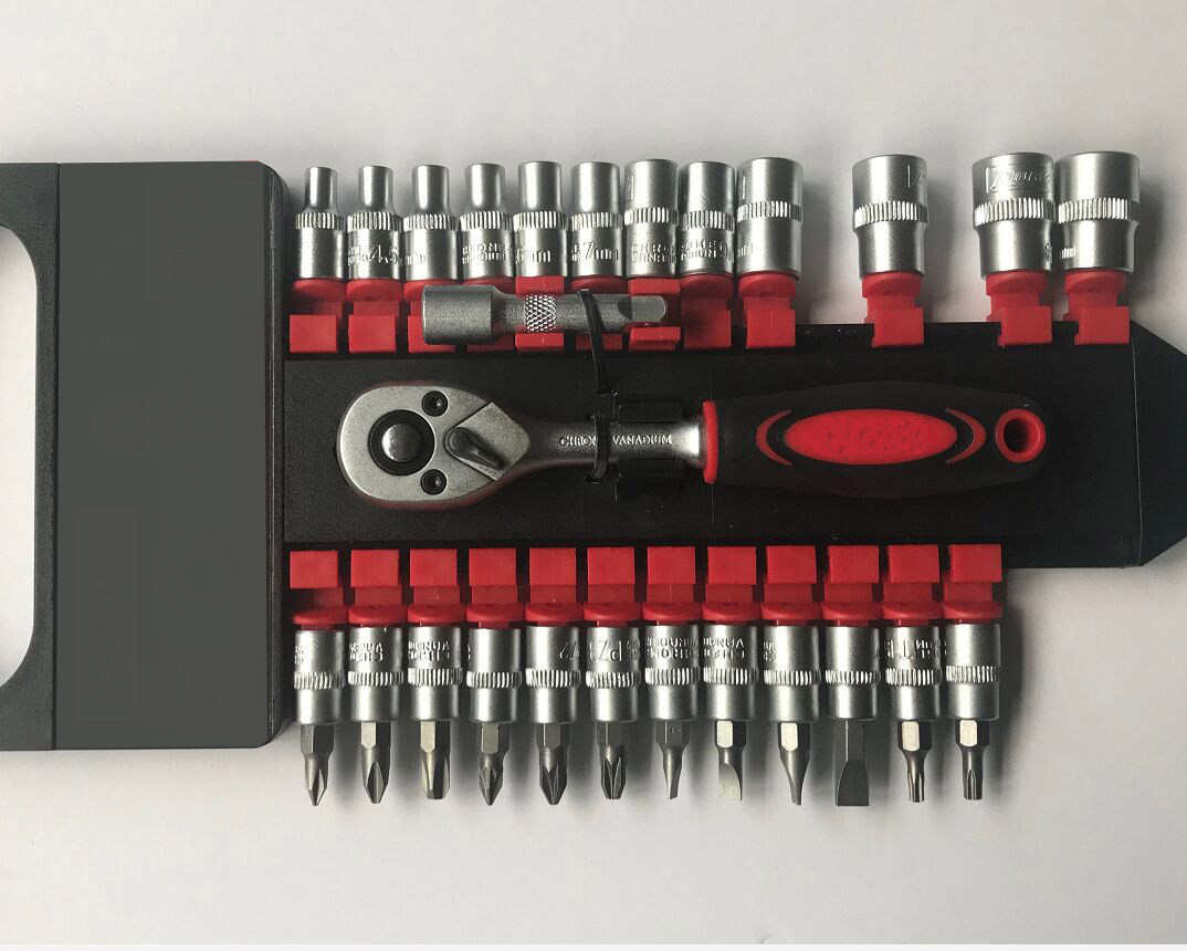 26Pcs 1/4" Socket & Driver Bit Set Ratchet Wrench