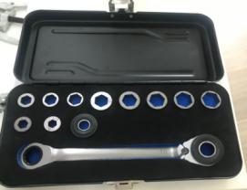 13Pcs Ratchet wrench with gearsleeve set