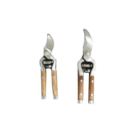 Pruning shears with Woodenhandle 200mm