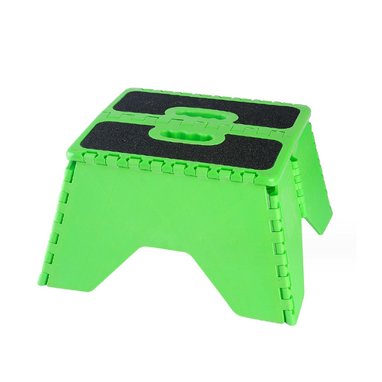 FOLDING STEP STOOL