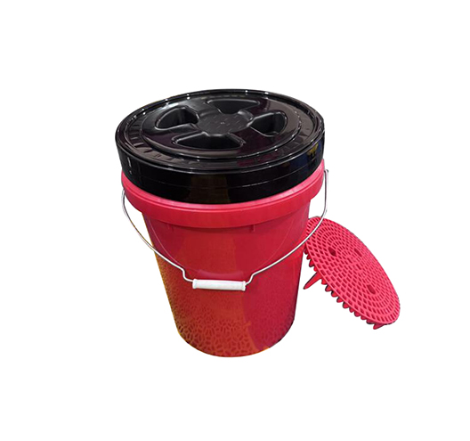 Bucket With Separator And Cap
