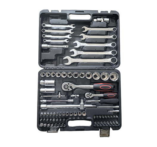 82Pcs 1/4" & 1/2" Socket Set