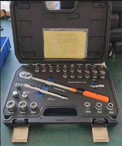 28pc 3/8" Torque Wrench 72T(5-60Nm)